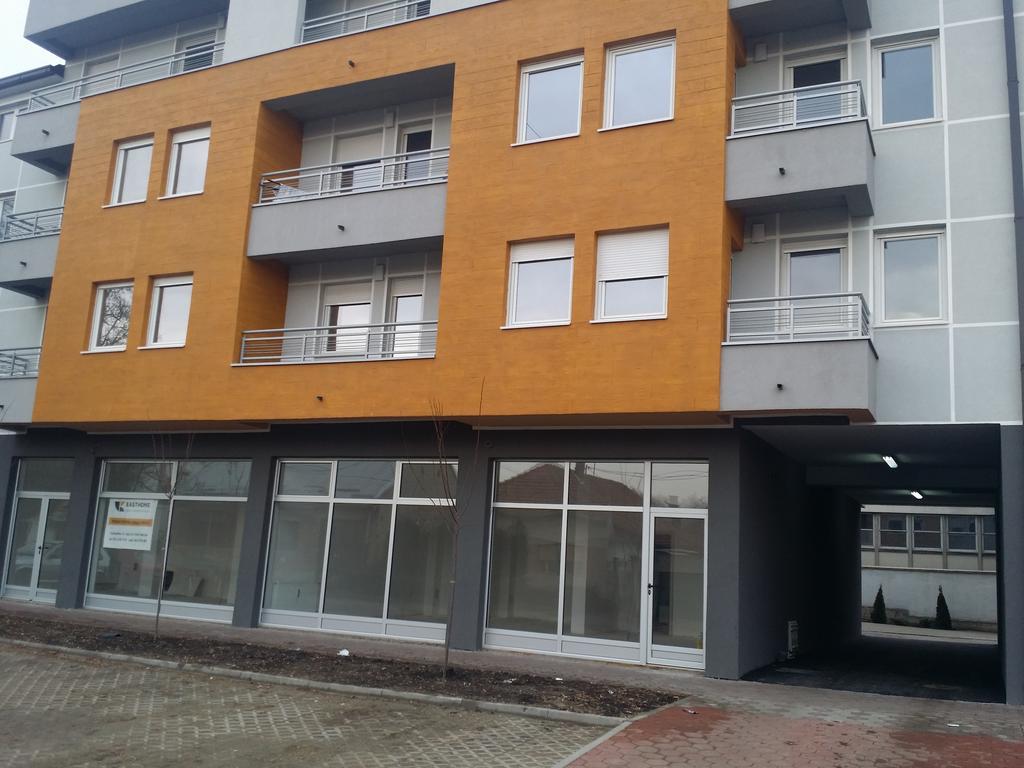 Apartment Jelena Zrenjanin Zewnętrze zdjęcie